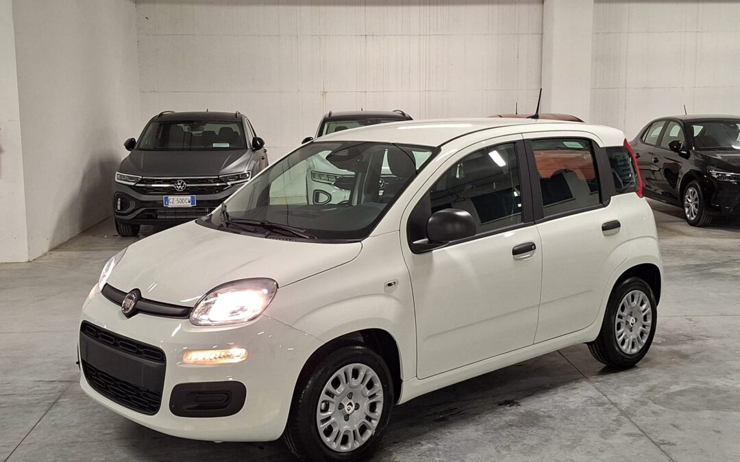 Fiat New Panda 1000 FireFly Hybrid 70CV Icon 5 Porte (HB359FB)
