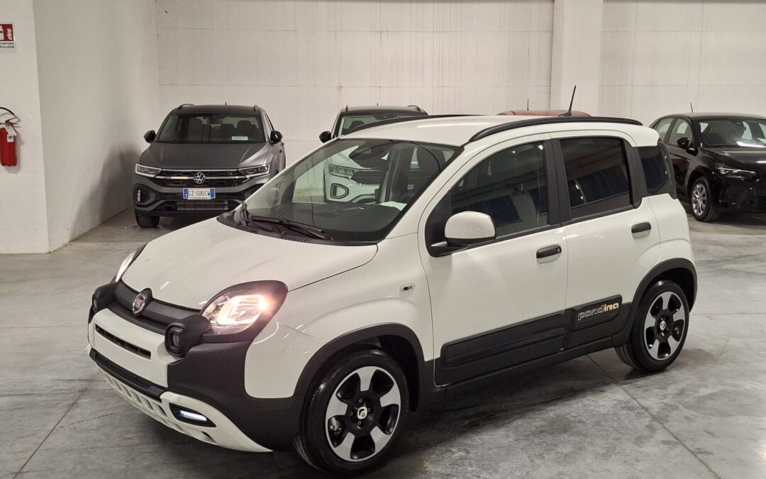 Fiat New Panda Pandina 1000 FireFly Hybrid 65CV Cross 5 Porte (HA270LY)