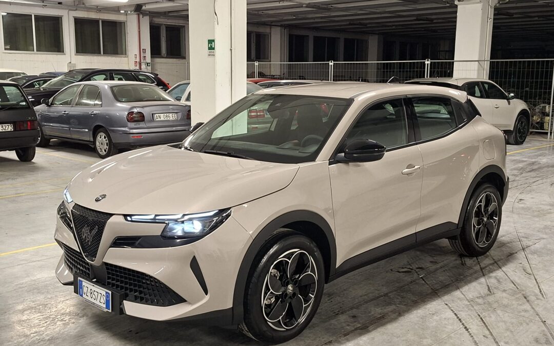 Alfa Romeo Junior BEV 156CV FWD ***100% ELETTRICA*** (GZ857ZS)