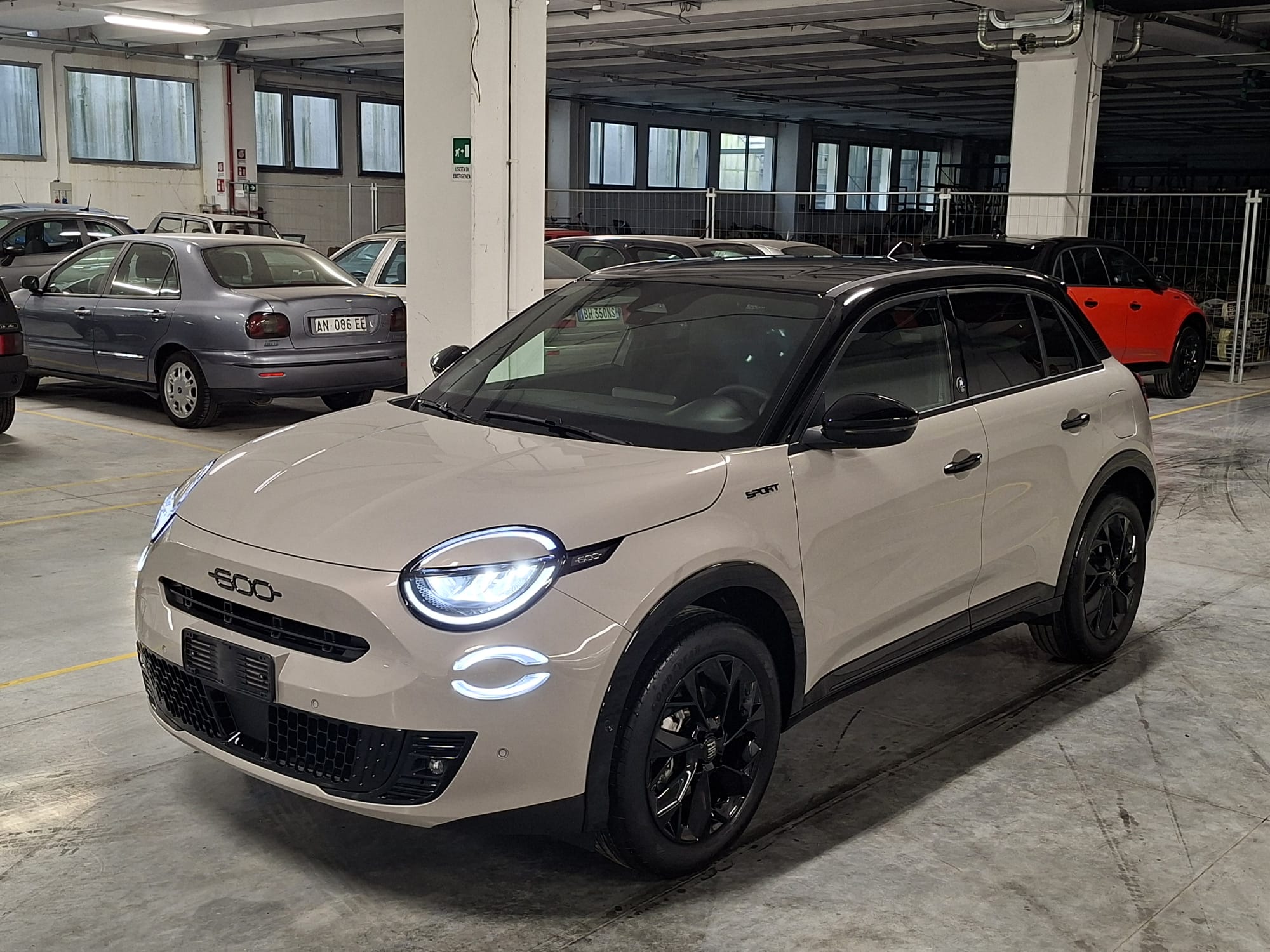 Fiat 600 1200 Turbo mhev Hybrid 136CV Sport Edizione Milano Cortina 2026 DCT (HC878NC)
