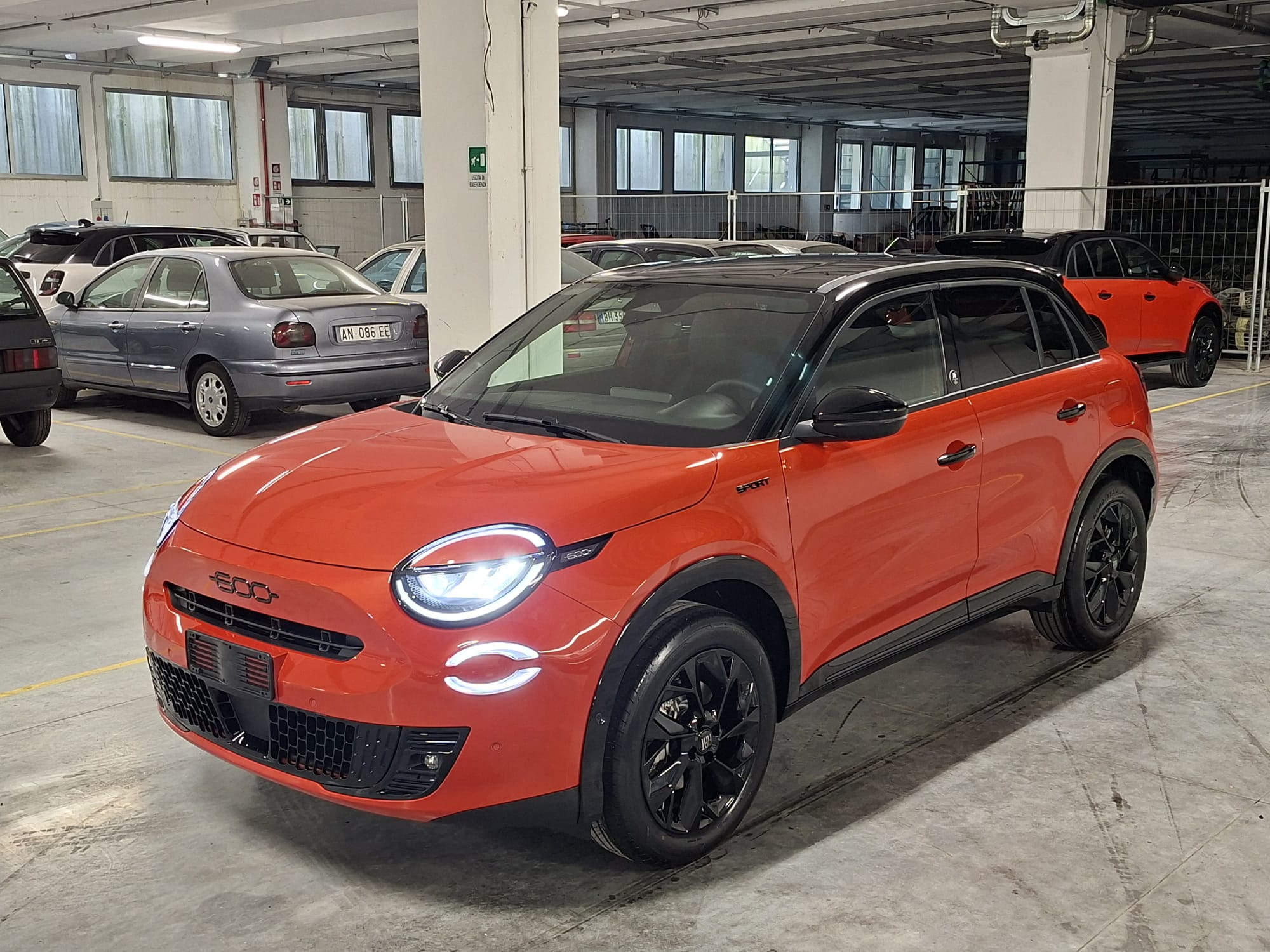 Fiat 600 1200 Turbo mhev Hybrid 136CV Sport Edizione Milano Cortina 2026 DCT (HC853NC)