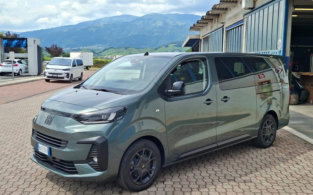 Fiat Ulysse Combi 2000 BlueHDi 177CV AT8 L3H1 XL M1 ***9 Posti*** (HA510FV)