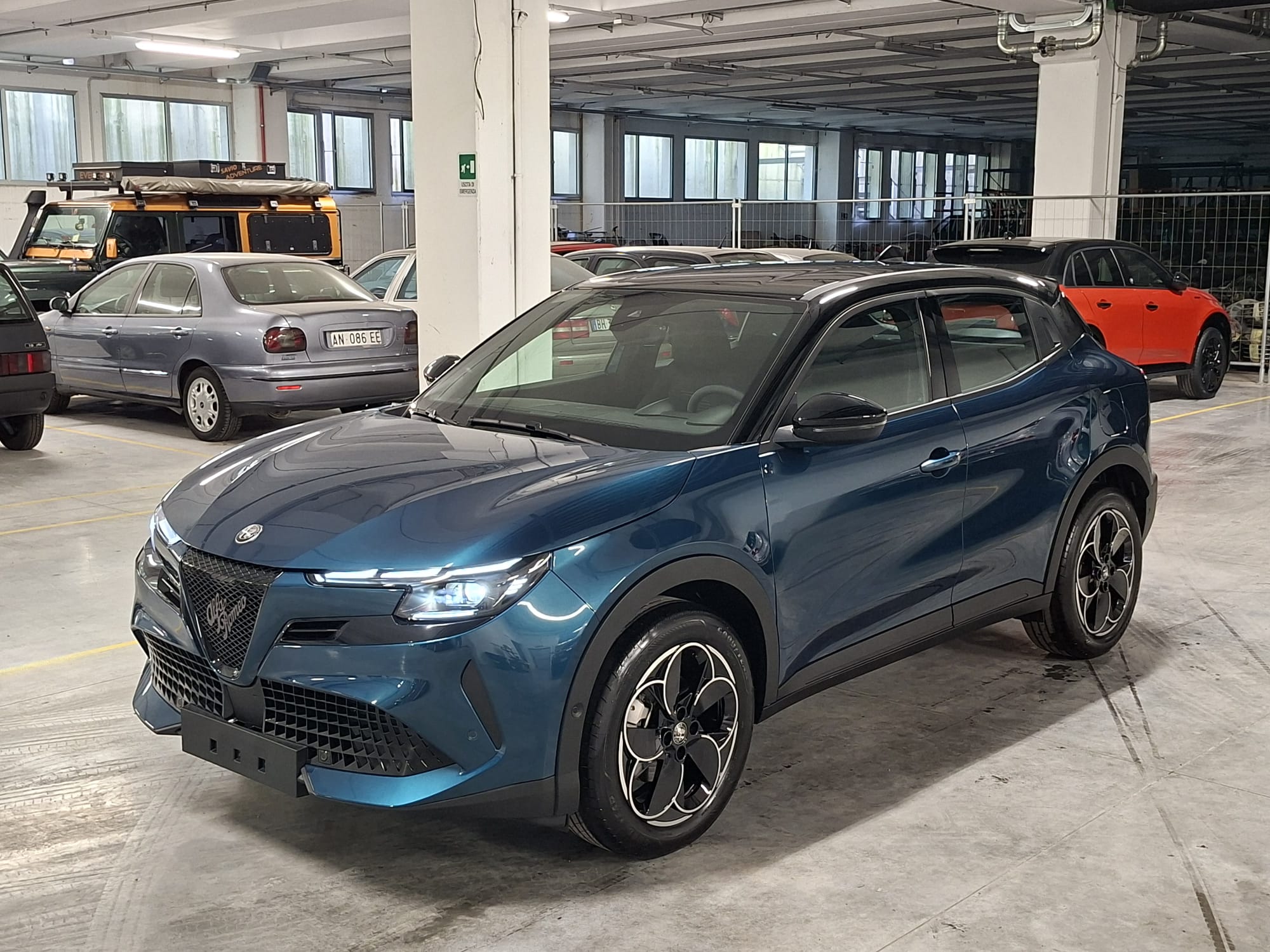 Alfa Romeo Junior BEV 156CV FWD ***100% ELETTRICA*** (HA987JT)